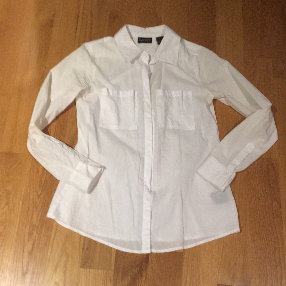 White long sleeve fitted blouse